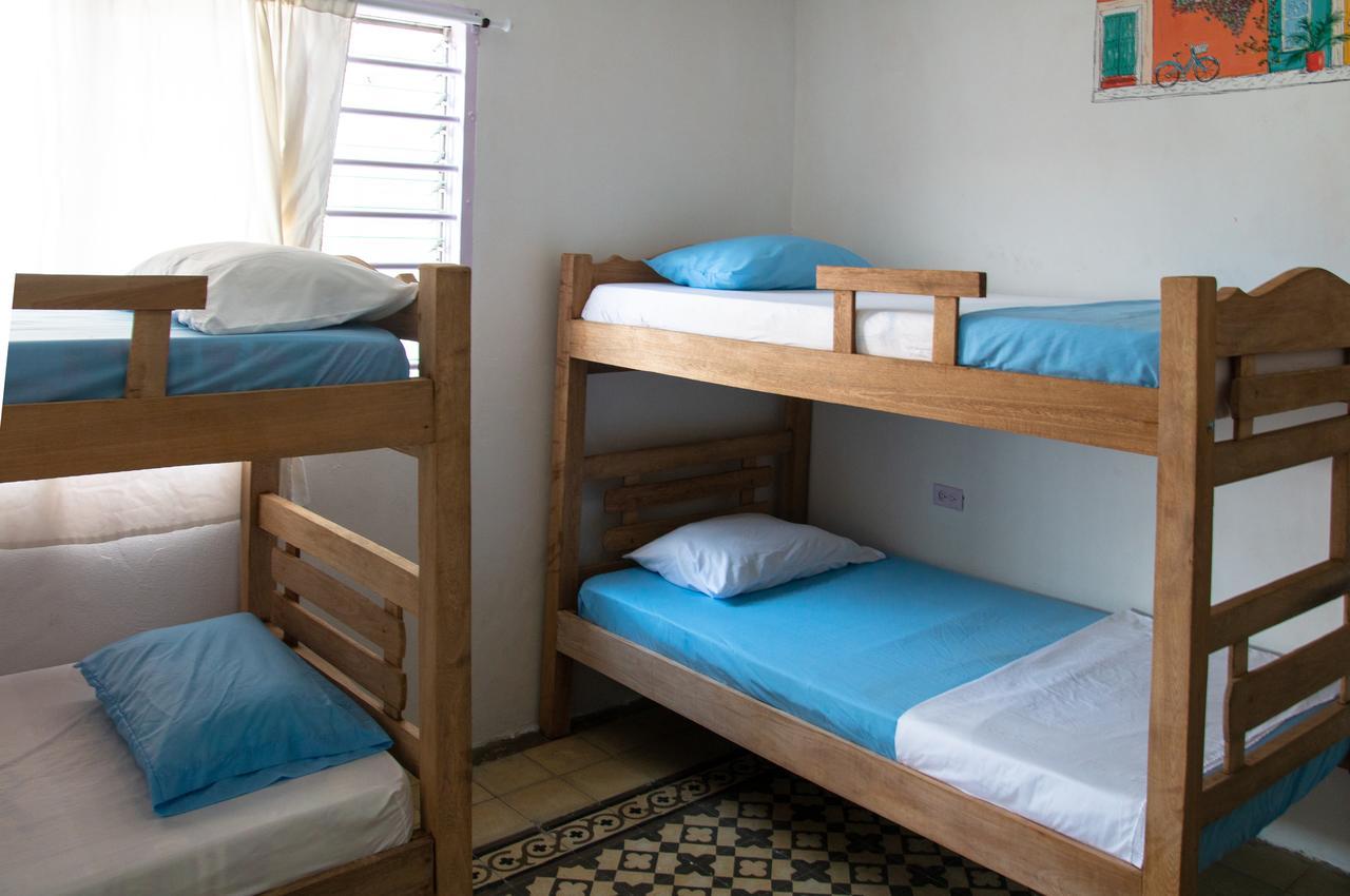 Folatun Hostel *